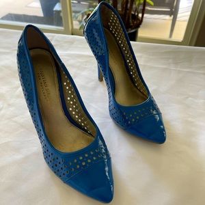 Christian Siriano  for Payless Women Size 7 Patent Blue Cutout Pumps